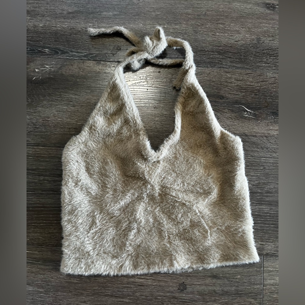 Gymshark Taupe Fuzzy Knit Halter Crop Top size large